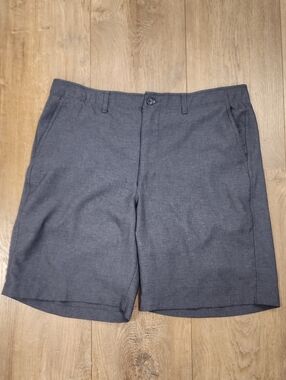 Bolle Golf Shorts Men's Lightweight Flat Front Golf Tech Charcoal Gray size 36